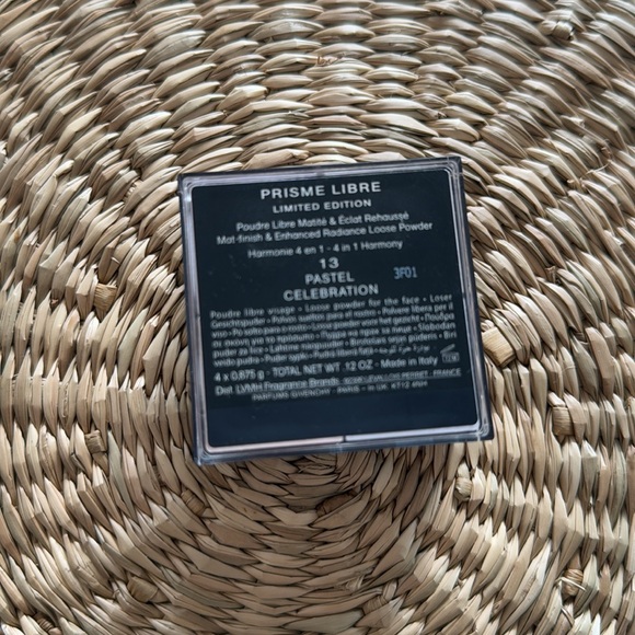 Givenchy PRISME LIBRE Limited Edition Loose Powder - Picture 8 of 11